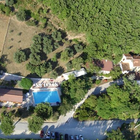 הוילה נוצ'רה אומברה Agriturismo Le Francesche מראה חיצוני תמונה