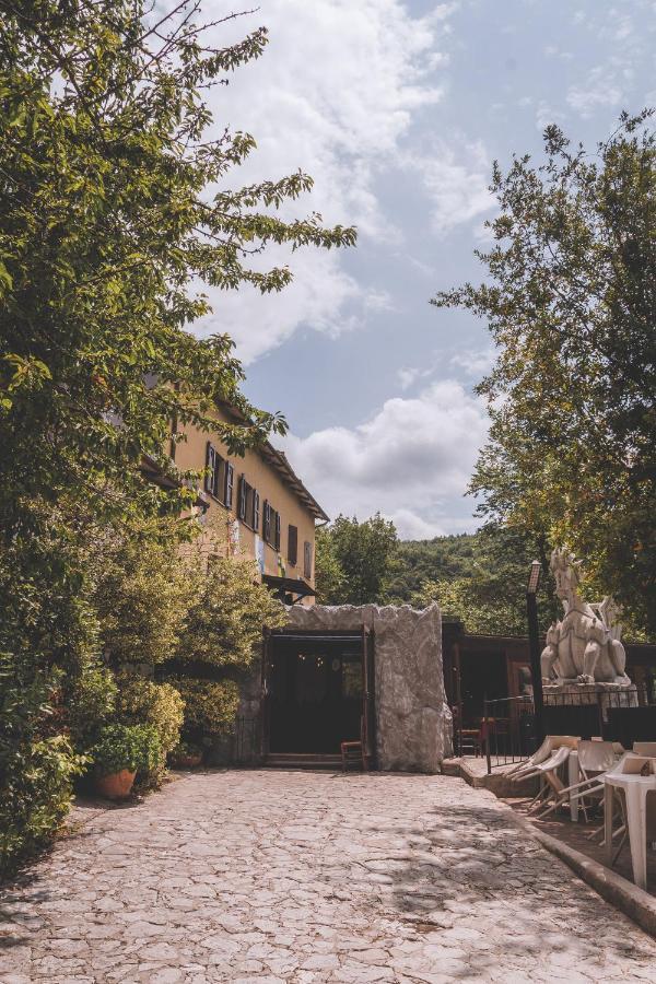 הוילה נוצ'רה אומברה Agriturismo Le Francesche מראה חיצוני תמונה