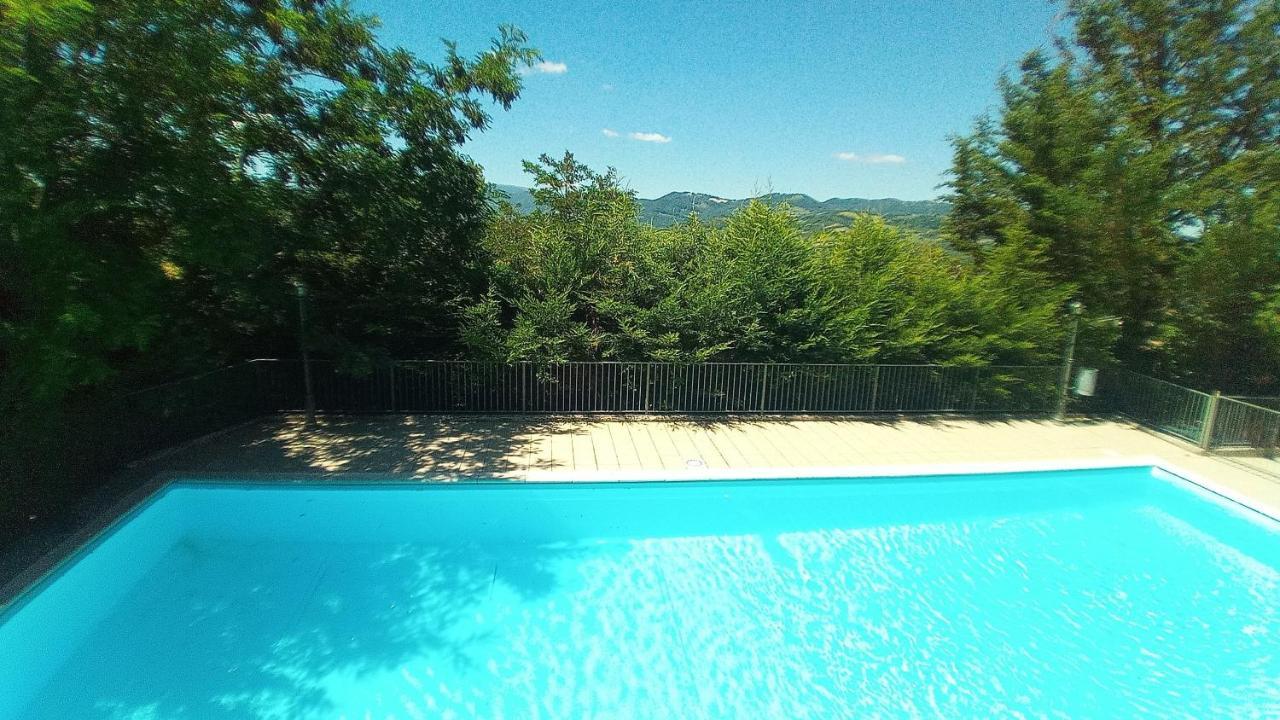 הוילה נוצ'רה אומברה Agriturismo Le Francesche מראה חיצוני תמונה